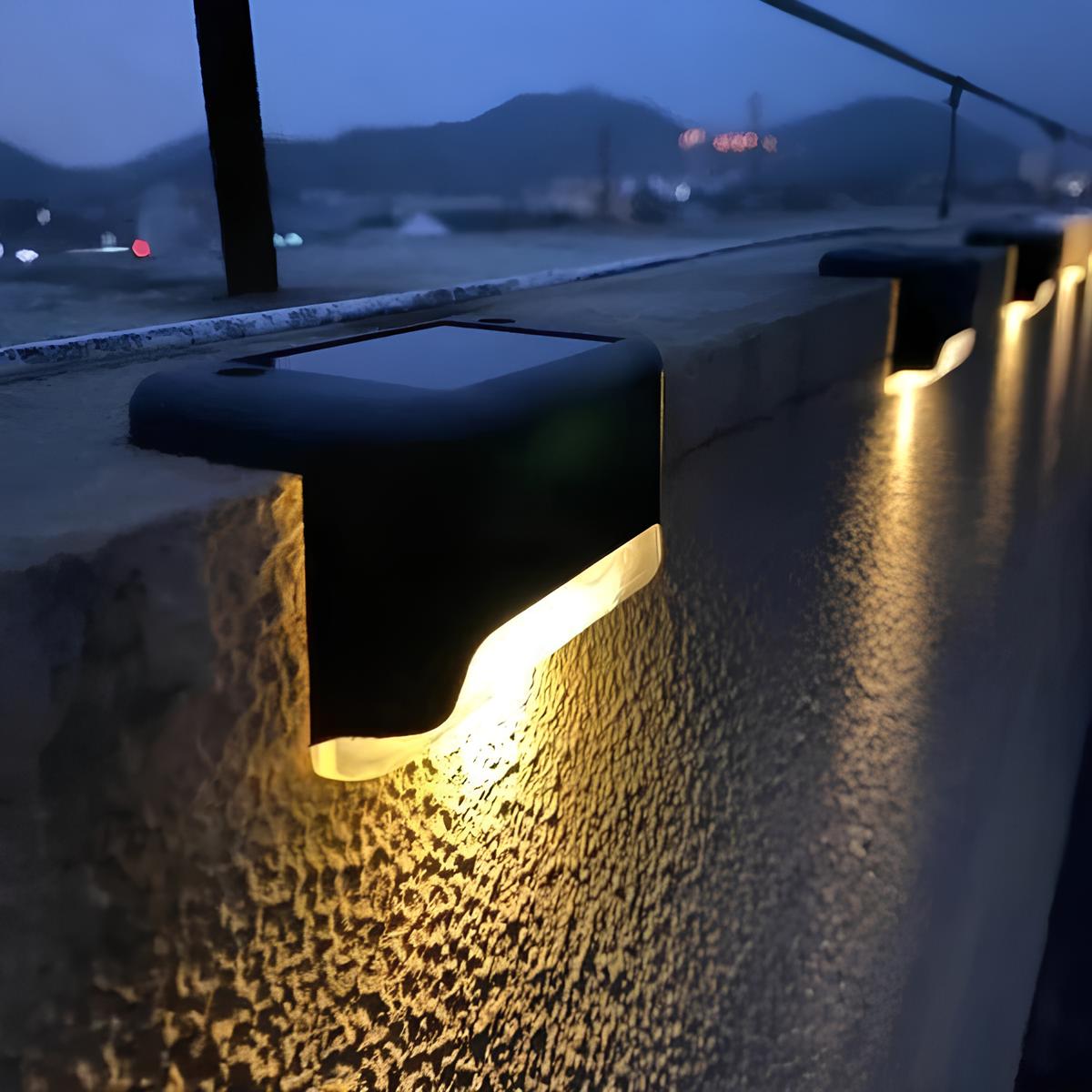 مصباح شمسي LED فائق القوة للاستخدام الخارجي 